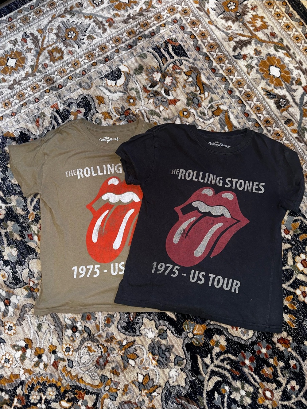 The Rolling Stones Graphic Tee - Black sz xs & Olive sz s